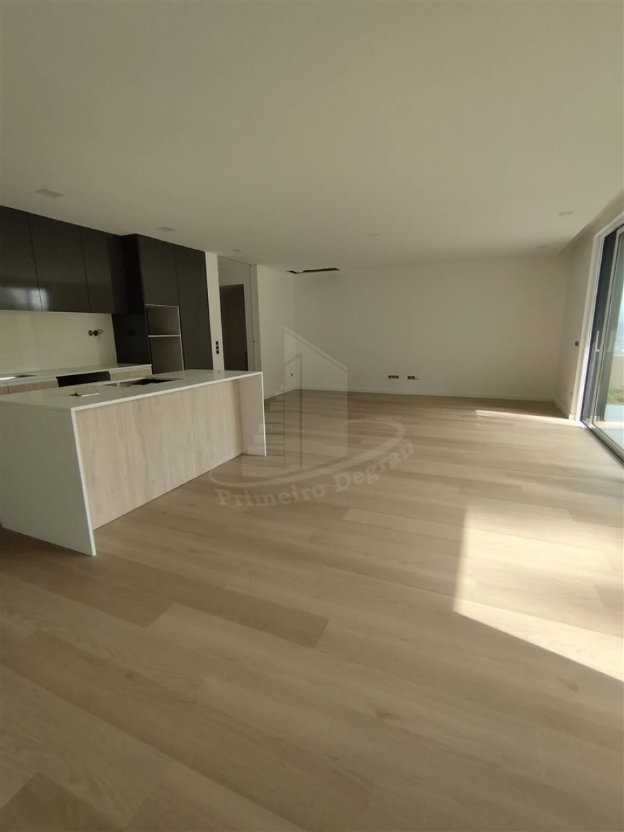 Moradia T3 para Venda em Lanhoso Foto 18