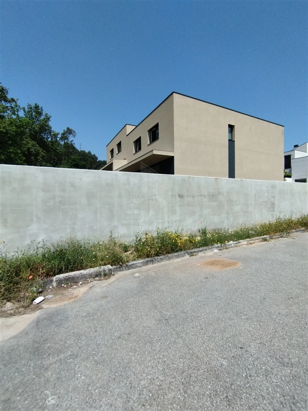 Moradia T3 para Venda em Lanhoso Foto 4