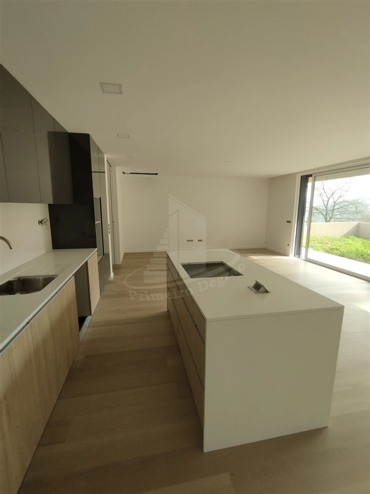 Moradia T3 para Venda em Lanhoso Foto 11