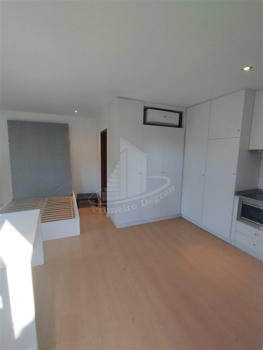 Moradia T6 para Venda em Pico Foto 33