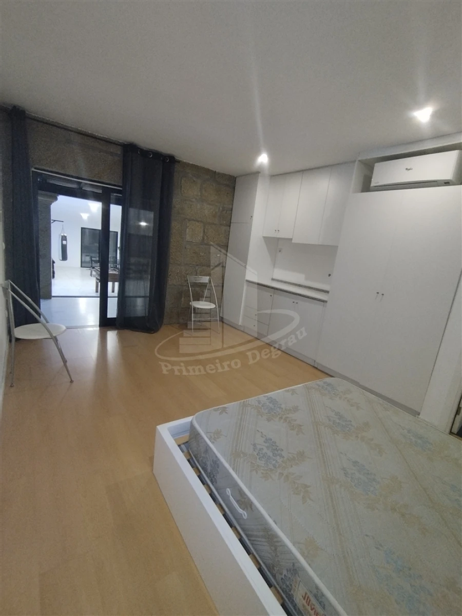 Moradia T6 para Venda em Pico Foto 28