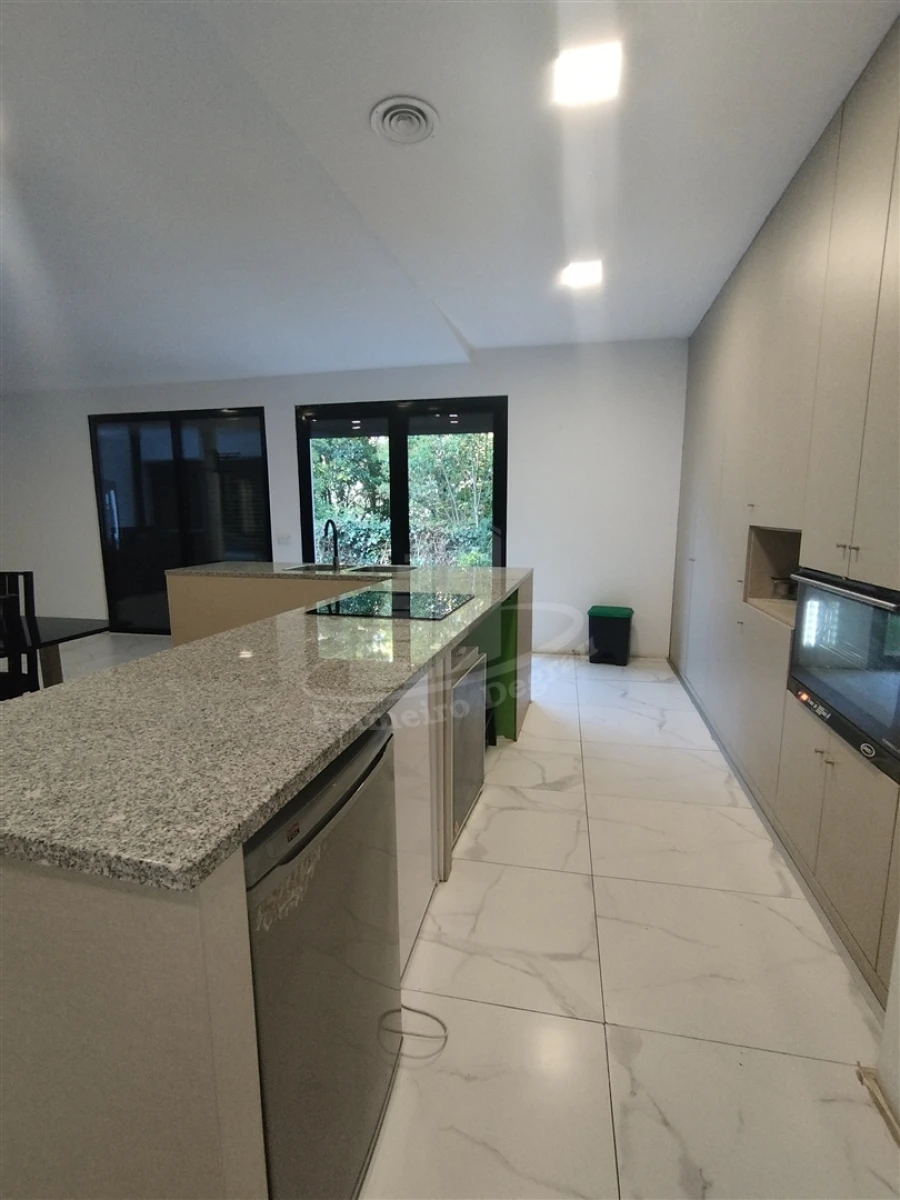 Moradia T6 para Venda em Pico Foto 26