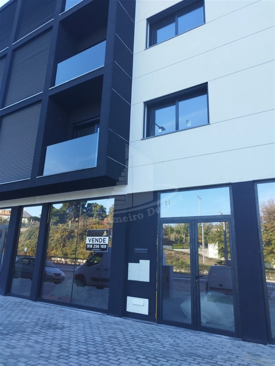 Loja para Venda em Este (São Pedro e São Mamede) Foto 15