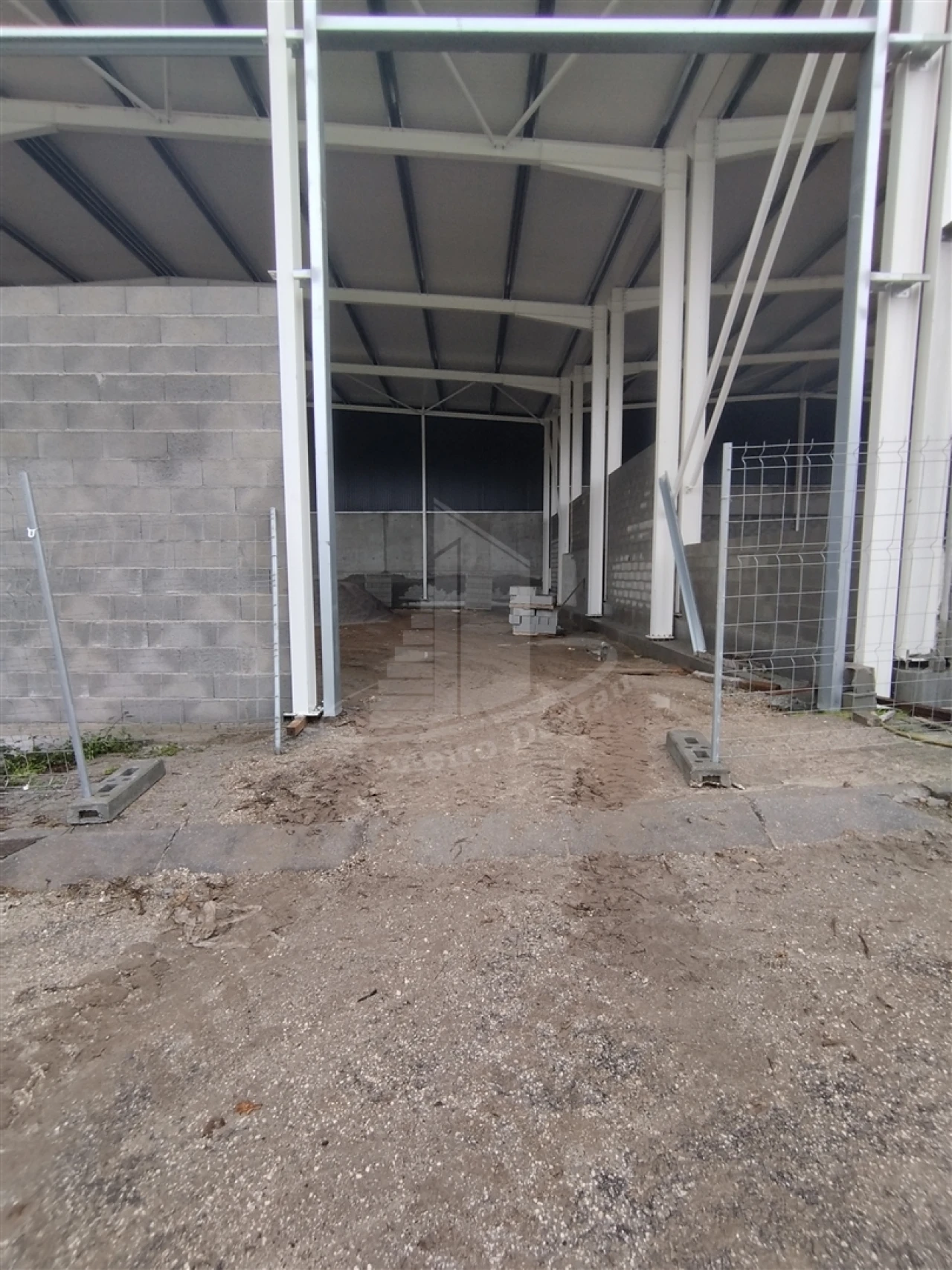 Armazém para Venda em Monsul Foto 7