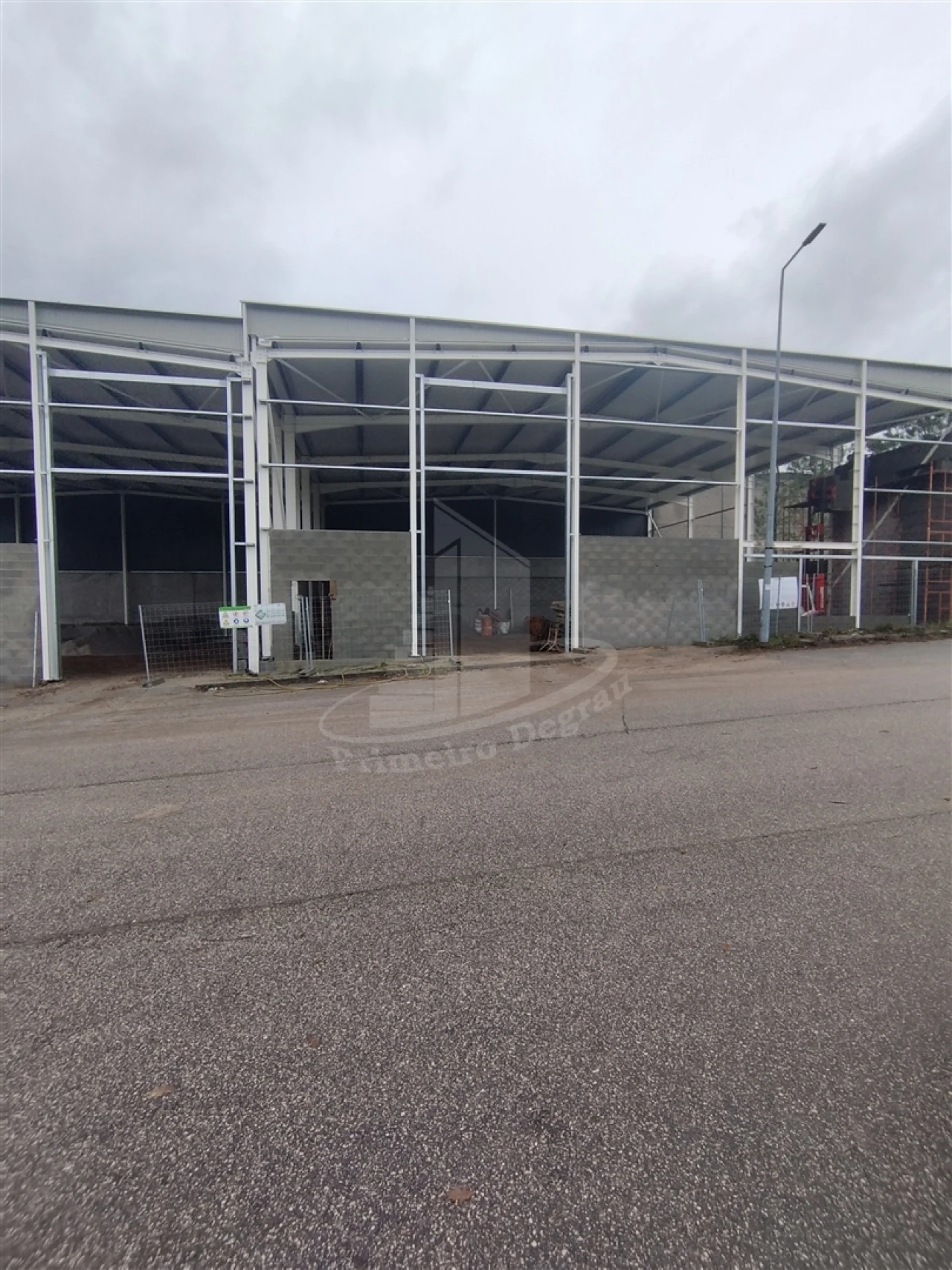 Armazém para Venda em Monsul Foto 1