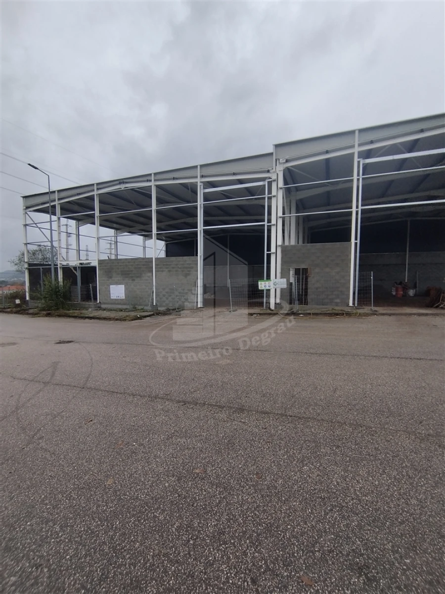 Armazém para Venda em Monsul Foto 2