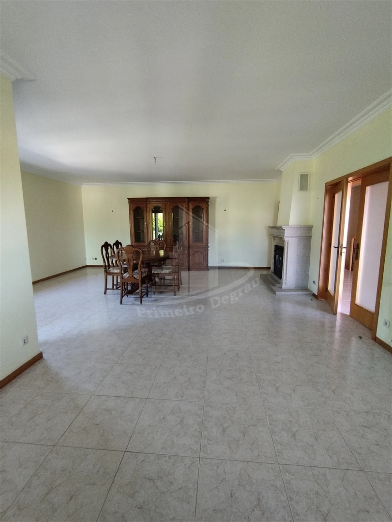 Moradia T4 para Venda em Lago Foto 47