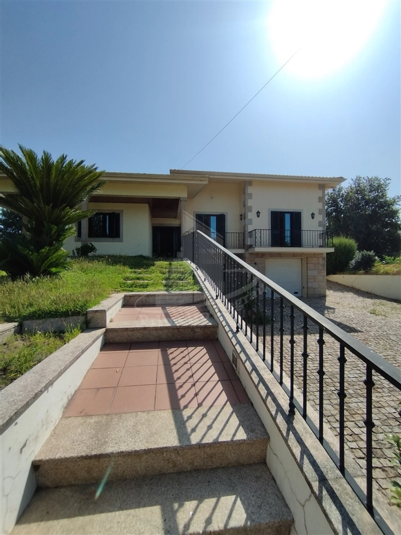 Moradia T4 para Venda em Lago Foto 31