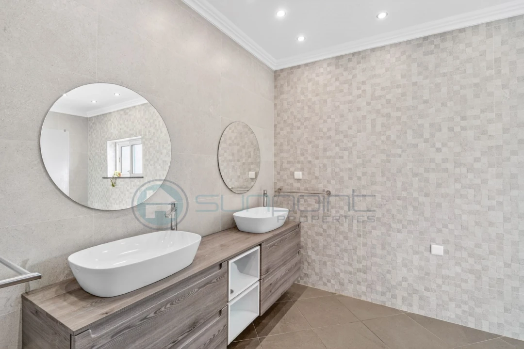 Moradia T3 para Venda em Luz Foto 18