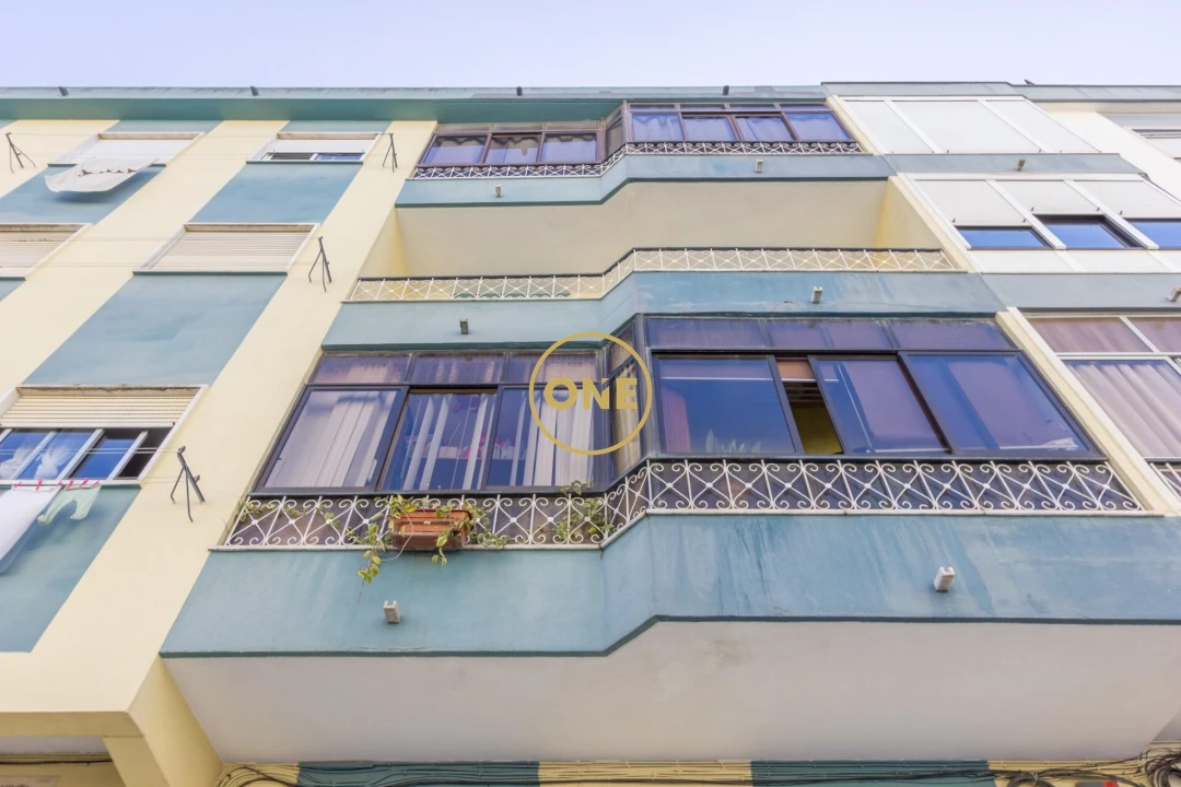 Apartamento T2 para Venda em Amora Foto 5