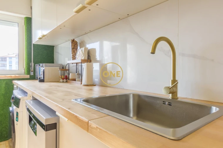 Apartamento T2 para Venda em Amora Foto 8