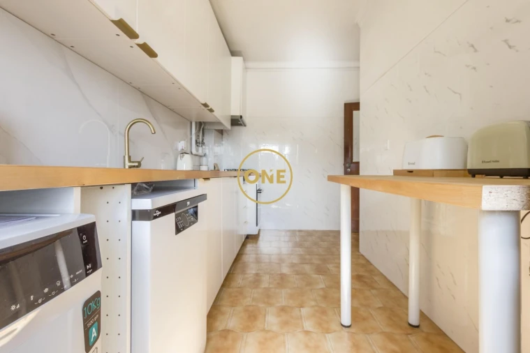 Apartamento T2 para Venda em Amora Foto 9