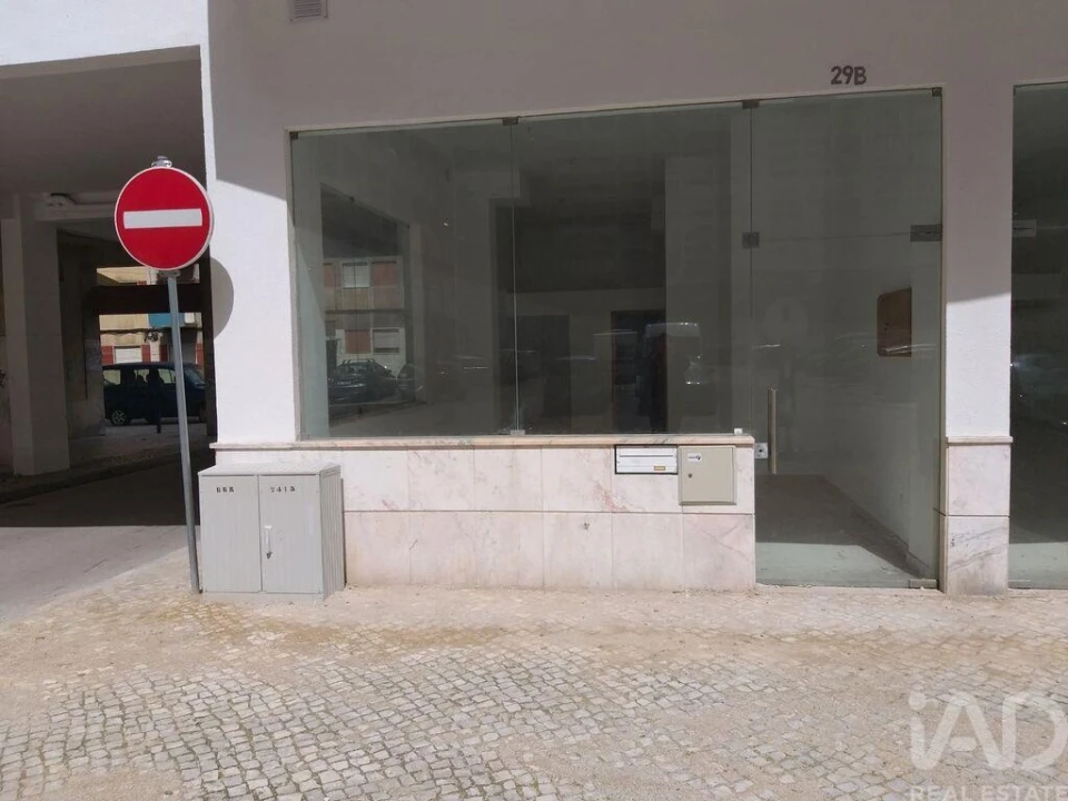 Loja para Arrendamento em Alto do Seixalinho, Santo André e Verderena Foto 4