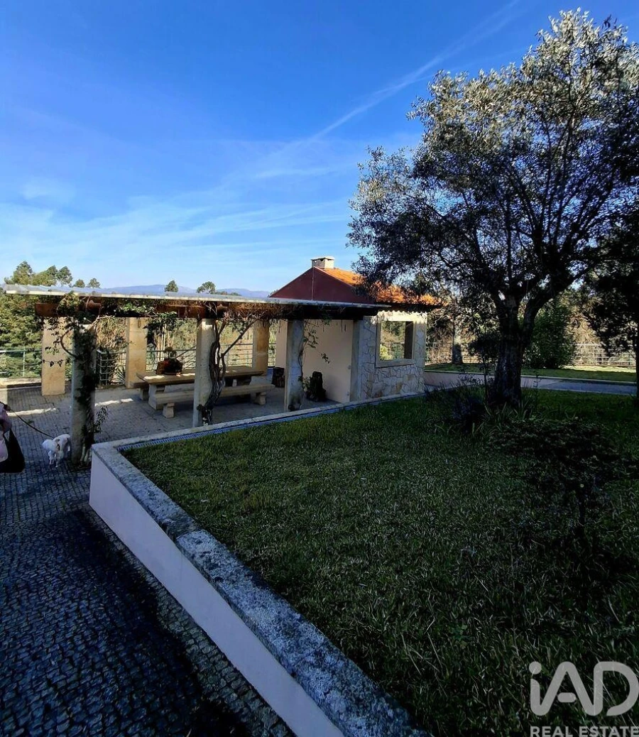 Moradia T5 para Venda em Reboreda e Nogueira Foto 21