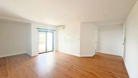Apartamento T1 para Venda em Póvoa de Varzim, Beiriz e Argivai