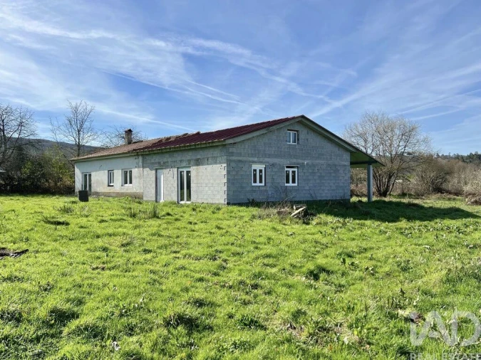 Quinta T2 para Venda em Quintela de Azurara Foto 3