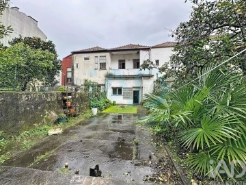 Moradia T4 para Venda em Cedofeita, Santo Ildefonso, Sé, Miragaia, São Nicolau e Vitória