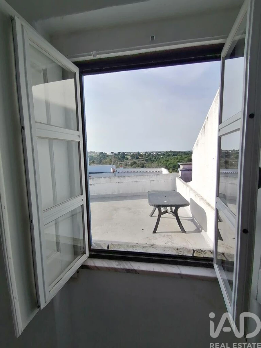 Moradia T6 para Venda em Montargil Foto 6