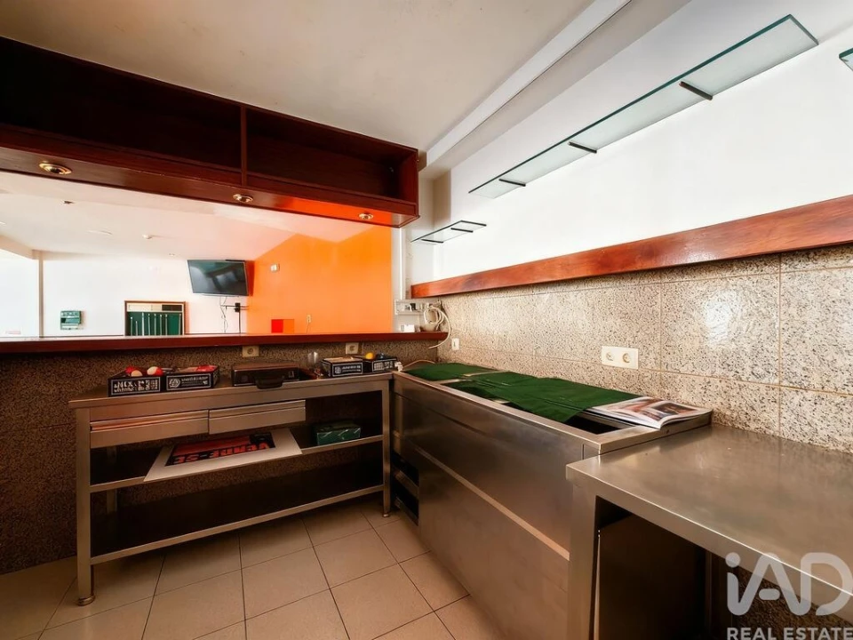 Loja para Venda em Lagos (São Sebastião e Santa Maria) Foto 15