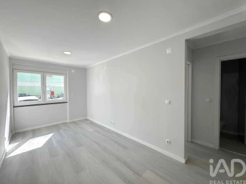 Apartamento T2 para Venda em Benfica