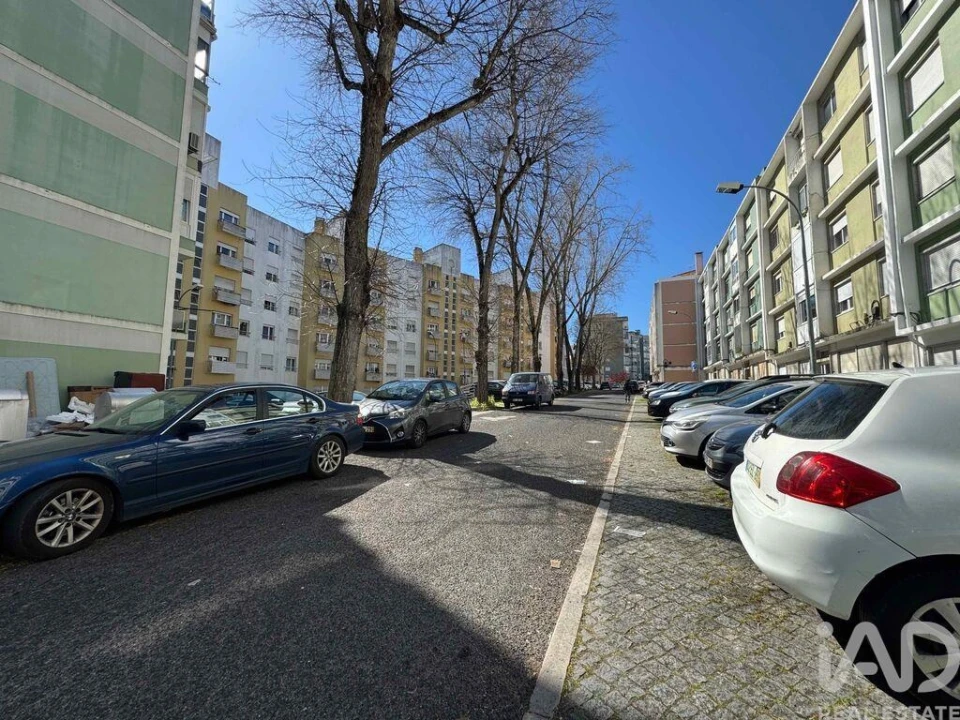 Apartamento T2 para Venda em Benfica Foto 21