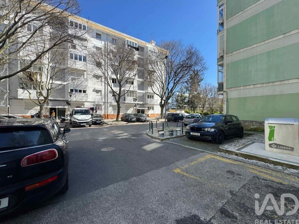 Apartamento T2 para Venda em Benfica Foto 22