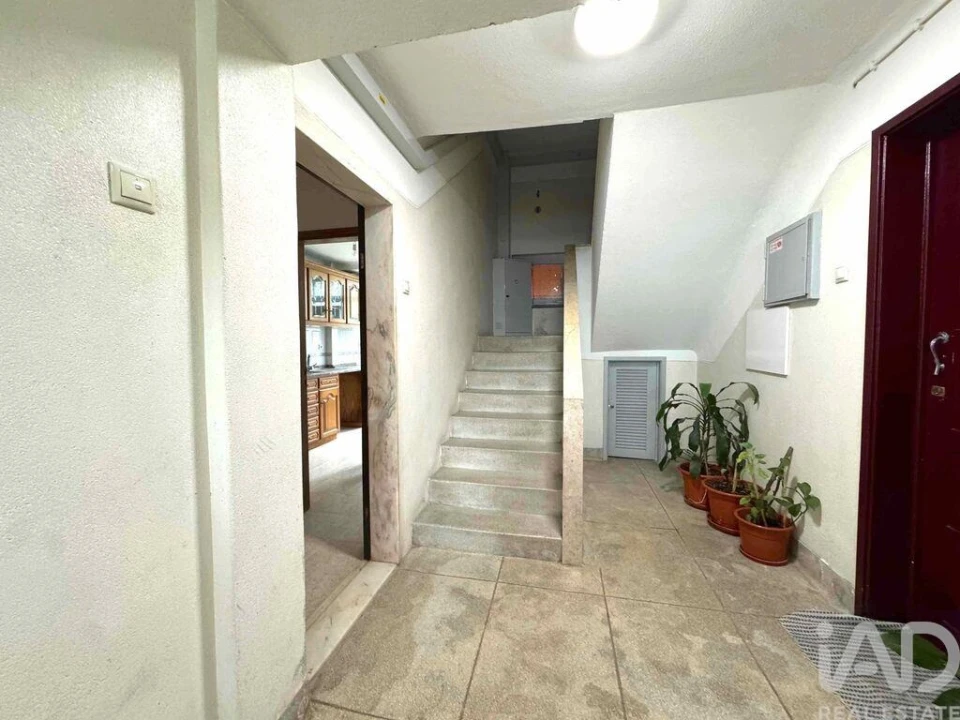 Apartamento T2 para Venda em Benfica Foto 17