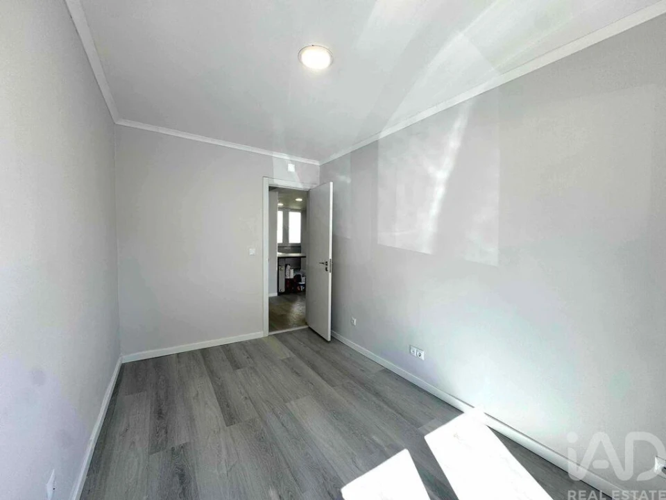 Apartamento T2 para Venda em Benfica Foto 15