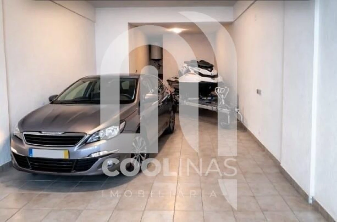 Garagem para Venda em Sesimbra (Castelo) Foto 6