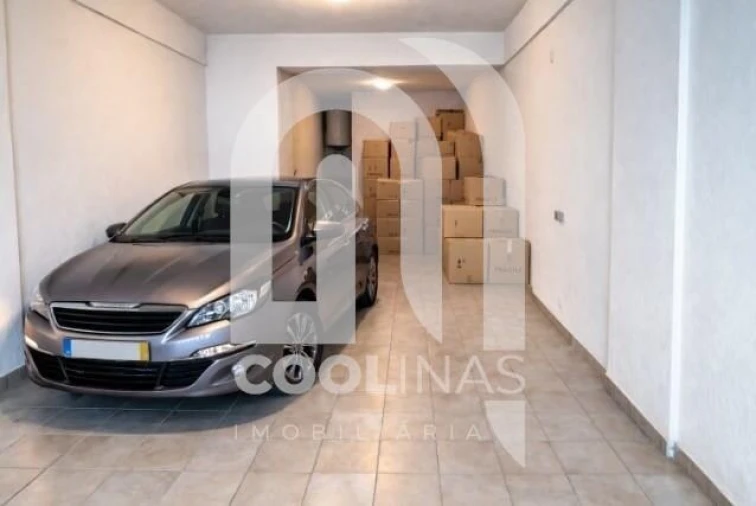 Garagem para Venda em Sesimbra (Castelo) Foto 3