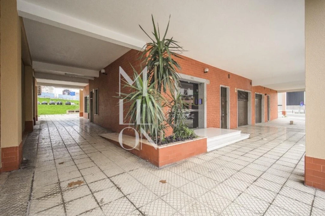 Apartamento T1 para Venda em Lumiar Foto 31