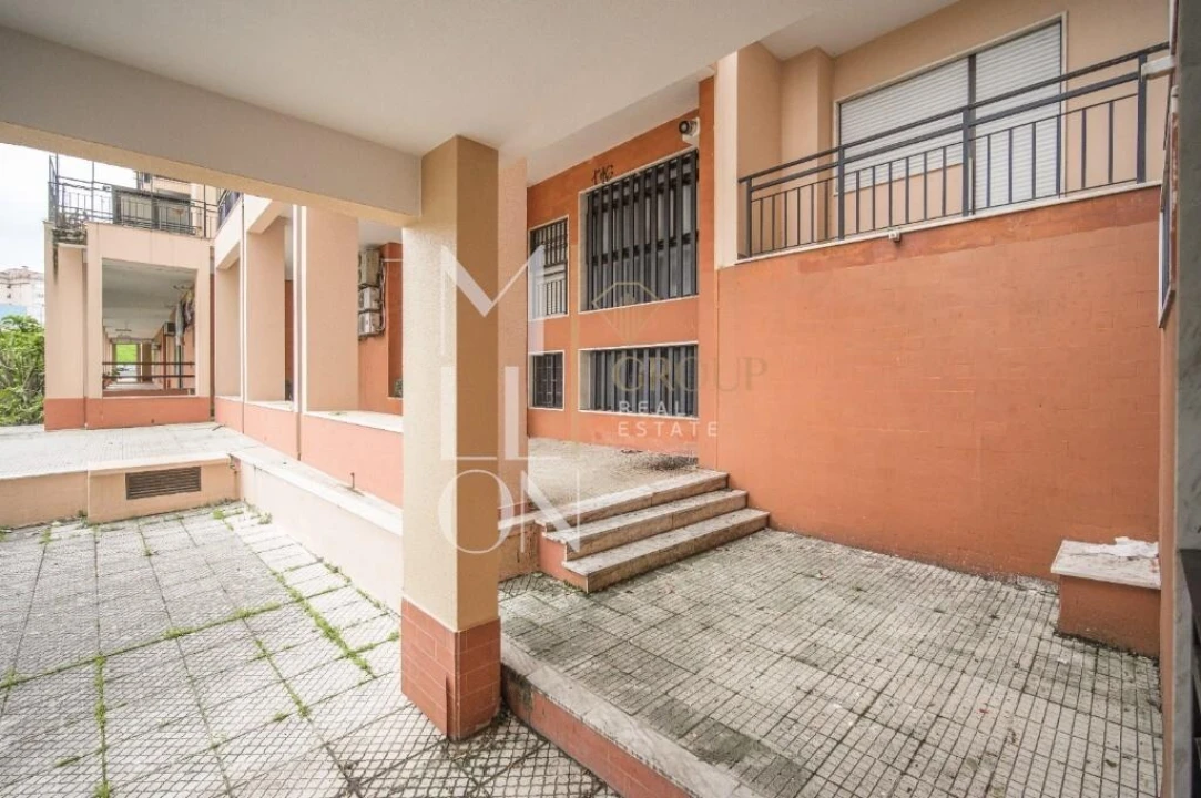 Apartamento T1 para Venda em Lumiar Foto 4