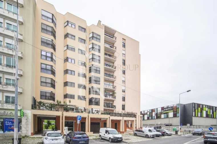 Apartamento T1 para Venda em Lumiar Foto 36