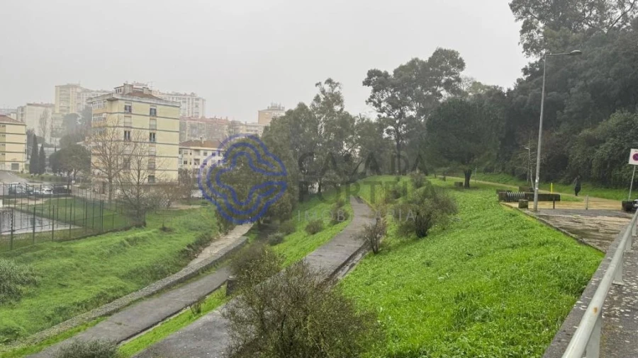 Apartamento T2 para Venda em Cacém e São Marcos Foto 18
