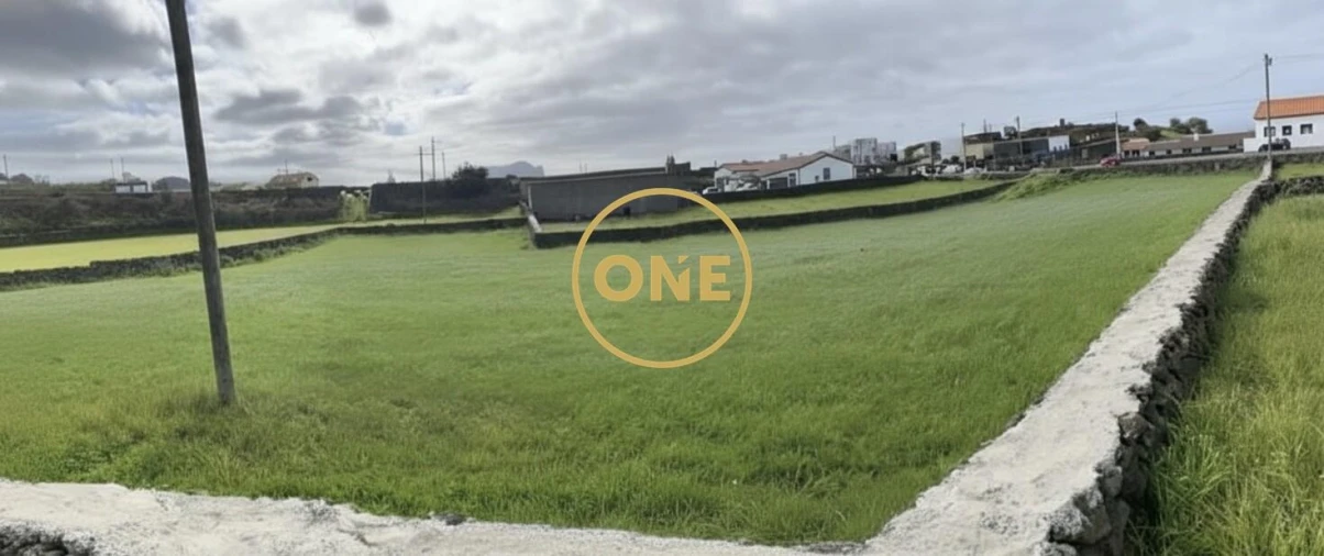 Terreno para Venda em São Mateus da Calheta Foto 3