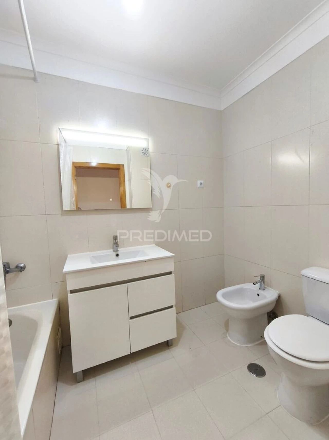 Apartamento T3 para Venda em Rio de Mouro Foto 12