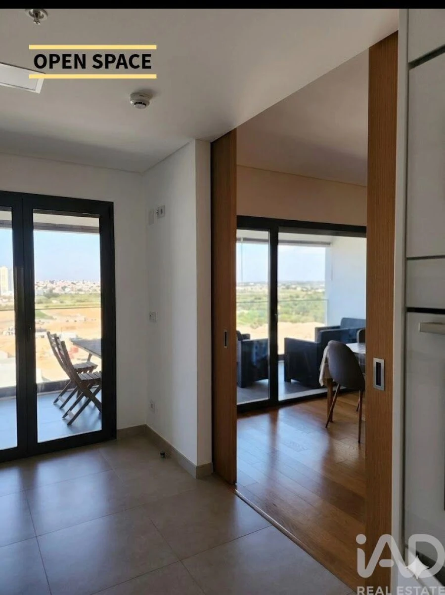 Apartamento T3 para Arrendamento em Faro (Sé e São Pedro) Foto 2