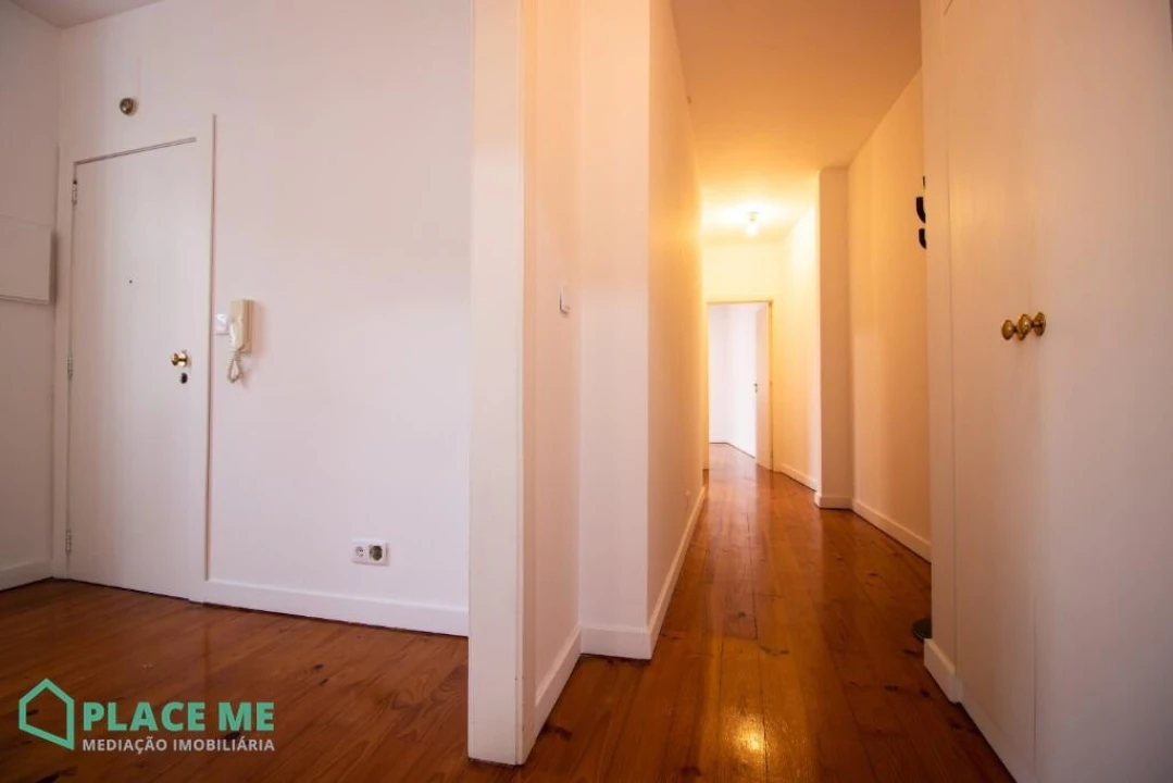 Apartamento T2 para Arrendamento em Braga (Maximinos, Sé e Cividade) Foto 4