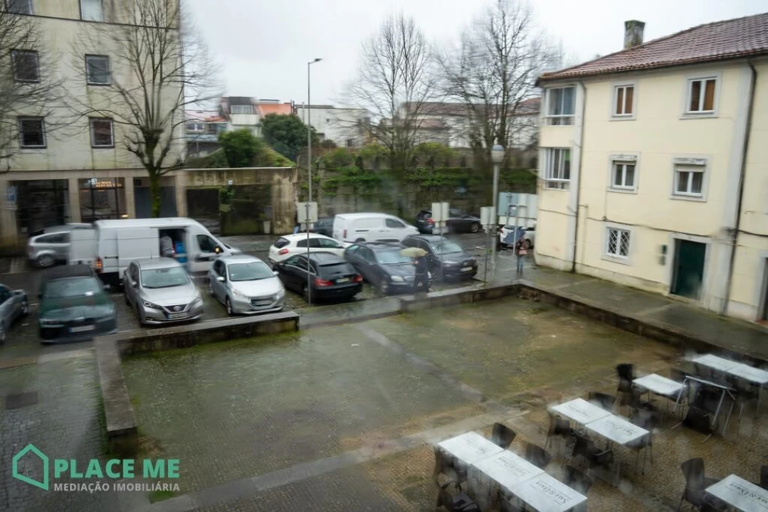 Apartamento T2 para Arrendamento em Braga (Maximinos, Sé e Cividade) Foto 22
