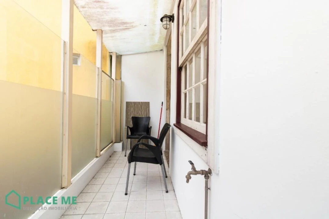 Apartamento T2 para Arrendamento em Braga (Maximinos, Sé e Cividade) Foto 12