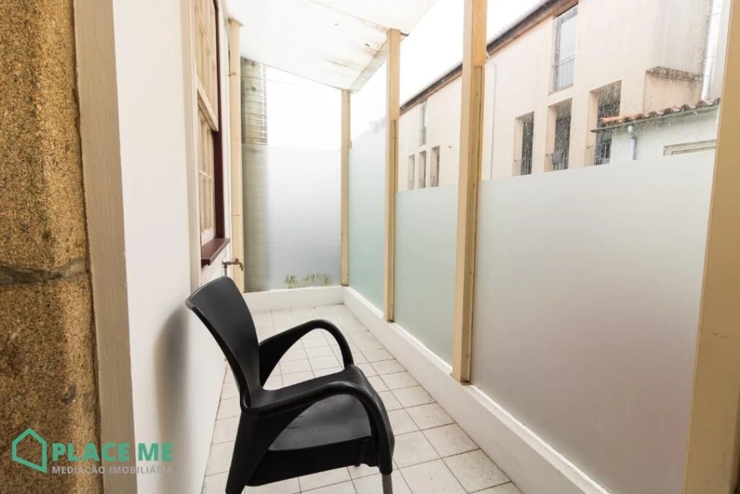 Apartamento T2 para Arrendamento em Braga (Maximinos, Sé e Cividade) Foto 11