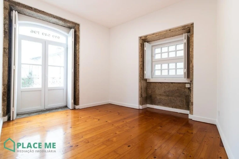 Apartamento T2 para Arrendamento em Braga (Maximinos, Sé e Cividade) Foto 19