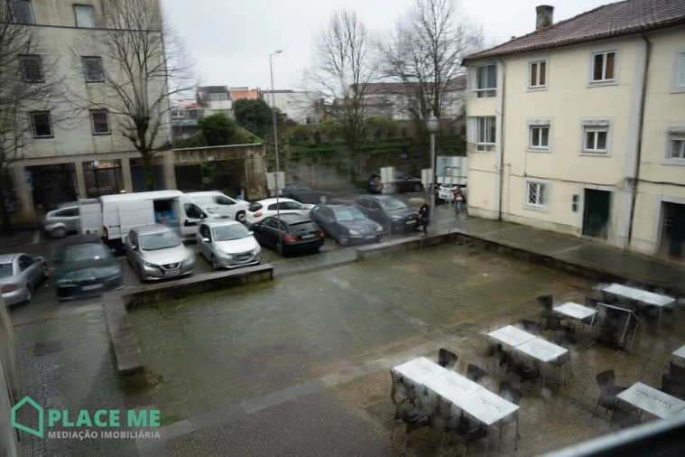 Apartamento T2 para Arrendamento em Braga (Maximinos, Sé e Cividade) Foto 21