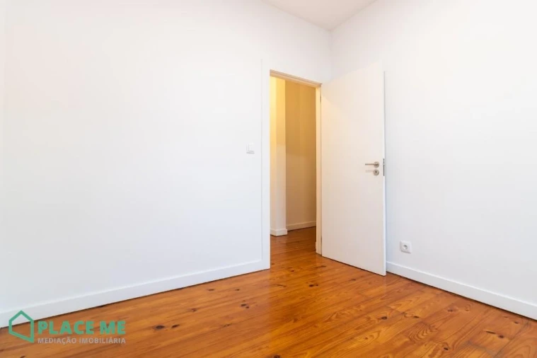 Apartamento T2 para Arrendamento em Braga (Maximinos, Sé e Cividade) Foto 18