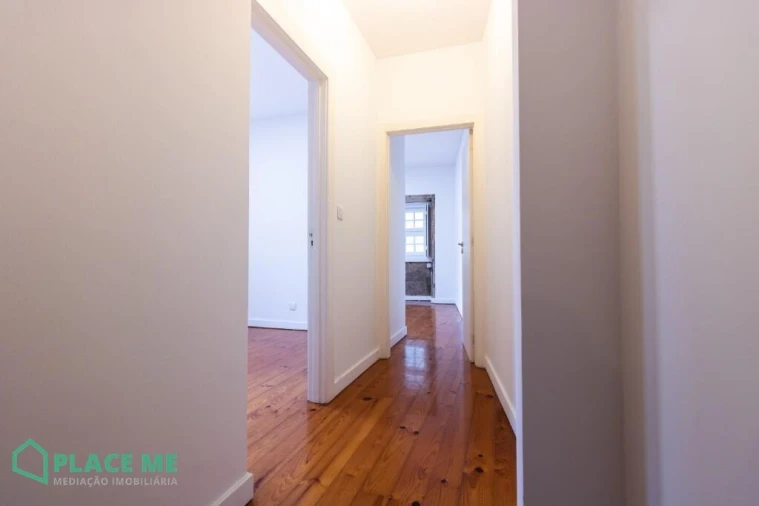 Apartamento T2 para Arrendamento em Braga (Maximinos, Sé e Cividade) Foto 15