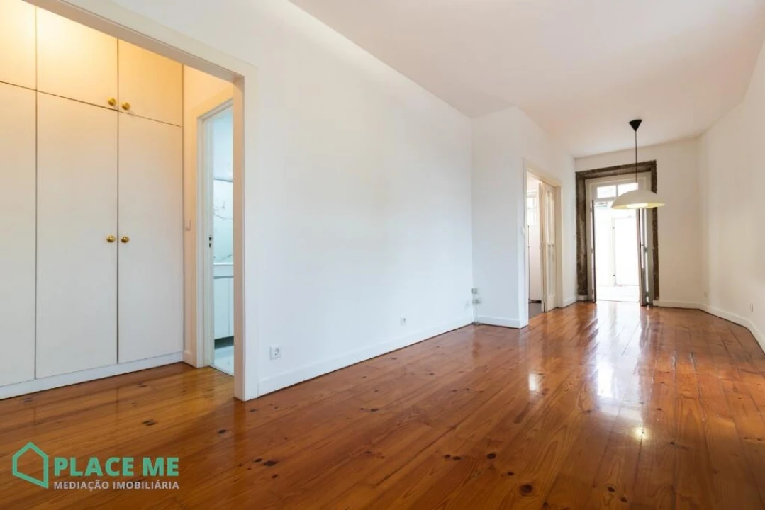 Apartamento T2 para Arrendamento em Braga (Maximinos, Sé e Cividade) Foto 5