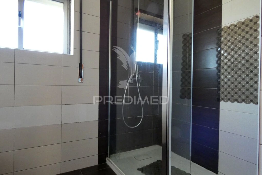 Apartamento T2 para Venda em Queluz e Belas Foto 13