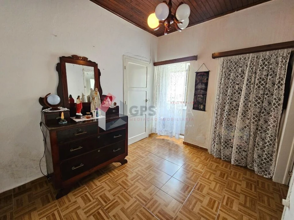 Moradia T2 para Venda em Porto Judeu Foto 11