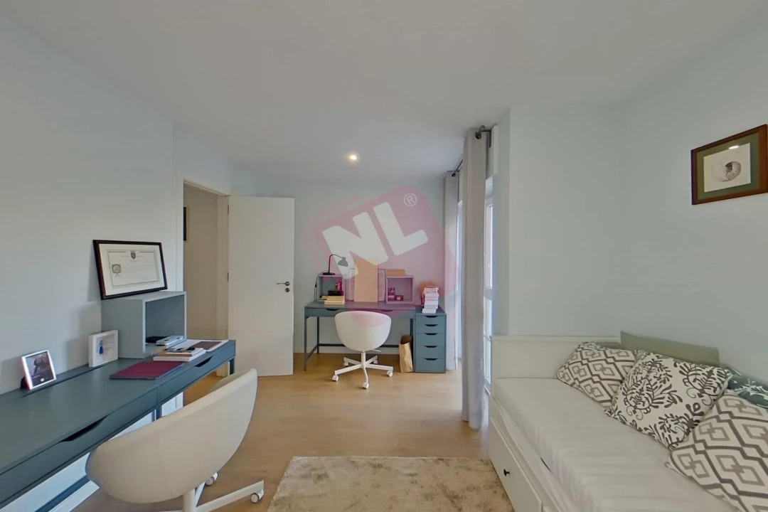 Apartamento T4 para Arrendamento em Lumiar Foto 14