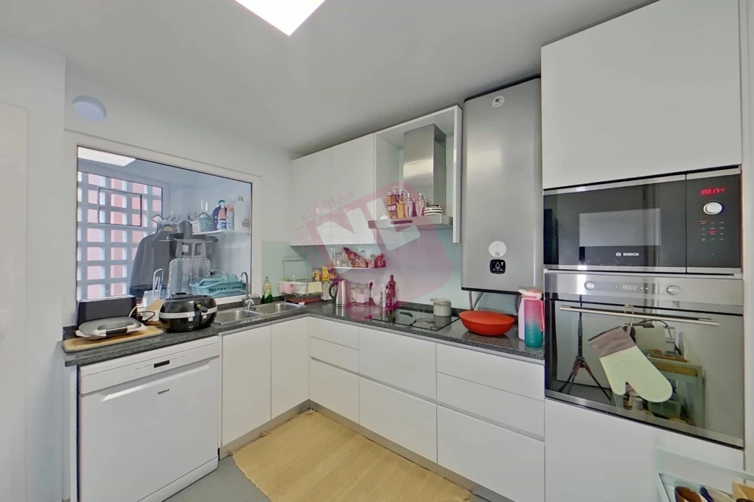 Apartamento T4 para Arrendamento em Lumiar Foto 5